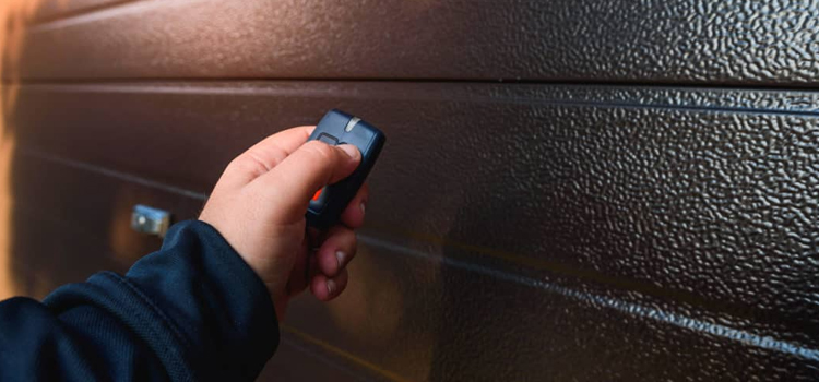 automatic door opener with remote control in Home Gardens